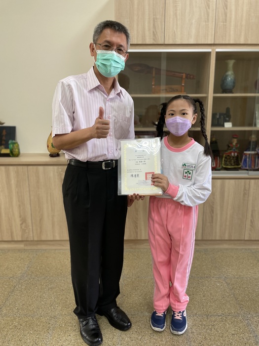 恭喜本校學生榮獲教育部國民及學前教育署111年度 Cool English英聽王！圖片