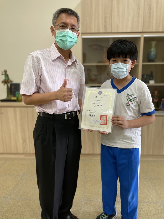 恭喜本校學生榮獲教育部國民及學前教育署111年度 Cool English英聽王！圖片