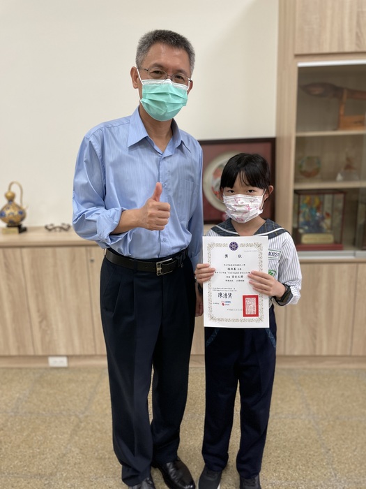 恭喜本校學生榮獲教育部國民及學前教育署111年度 Cool English資安王！圖片